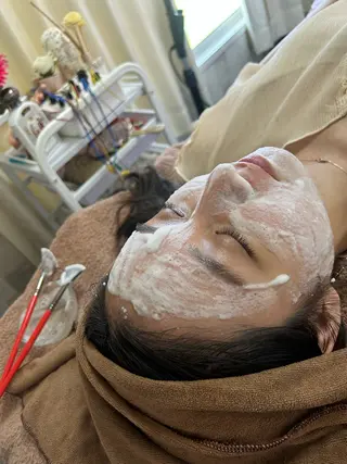 美容鍼灸サロン mahoroba院長のエステ・リラクイメージ