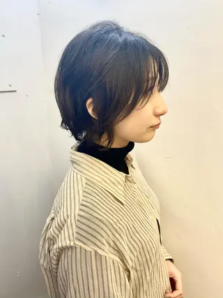 ショート 艶髪カラー&ウルフ フルカワ ヒロズミのヘアスタイル