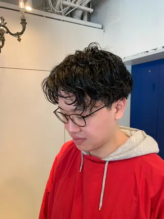 ミディアム パーマ メンズ グランジヘア 無造作ヘアHYUGAのヘアスタイル