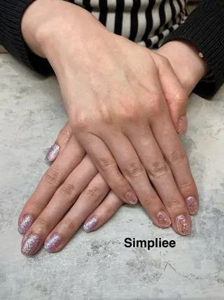 ネイル シンプリー🧚🏻 ワン👗渋谷店もえなのネイルデザイン