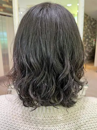 ミディアム おかにわ みりのヘアスタイル