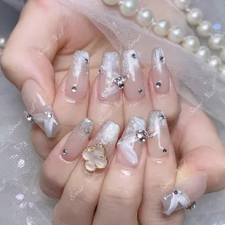 ネイル Kurieitibu 🍬Byu~tīのネイルデザイン