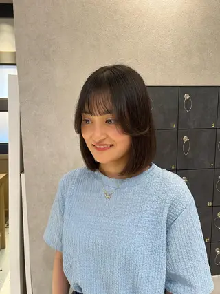 ミディアム 糠信 咲梨のヘアスタイル