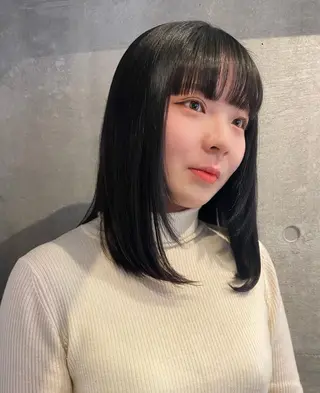 ミディアム ブリーチ⌇﻿ベージュ ハイトーン⌇﻿ヒロトのヘアスタイル