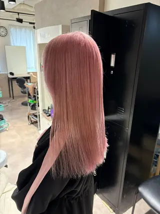 カラー Seleneコウキ ブリーチ/ハイトーンのヘアスタイル