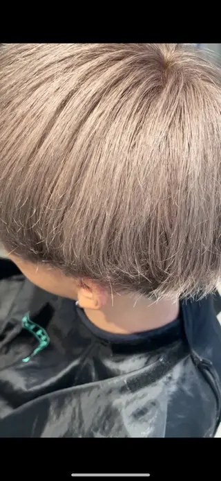 ショート 【ブリーチ特化】池袋 メンズ美容師スギ✂️のヘアスタイル