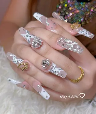 ネイル うるま市サロン Yuko Izawaのネイルデザイン