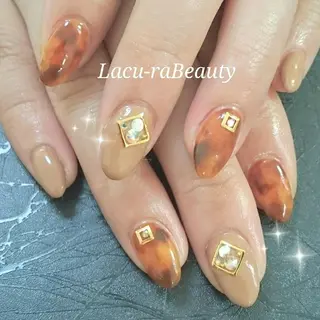 ネイル 小顔と腸の専門店 ラクーラビューティのエステ・リラクイメージ