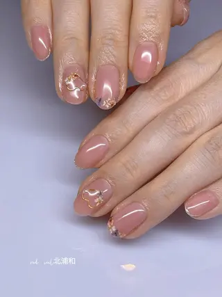 ミディアム ネイル 長さ出し専門 nynaのネイルデザイン