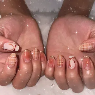ネイル LUANA所属・LUANA ジュリのネイルデザイン