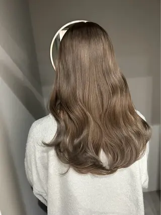 ロング 青山 遥香のヘアスタイル