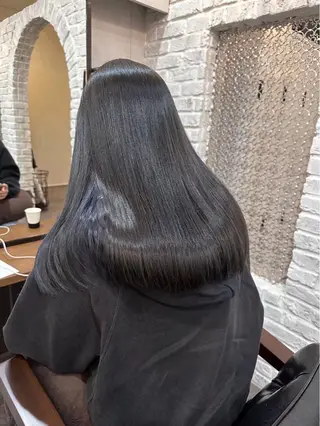 ロング カラー 井口 瑞希のヘアスタイル