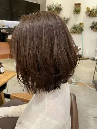 ミディアム カラー OAK 学芸大学所属・秋葉萌　透明感カラー /レイヤー/ボブ♡のヘアスタイル