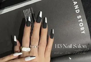 ロング H3 ネイル サロンのネイルデザイン