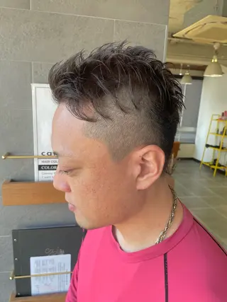 ショート カラー メンズ 溝口 槙里也のヘアスタイル