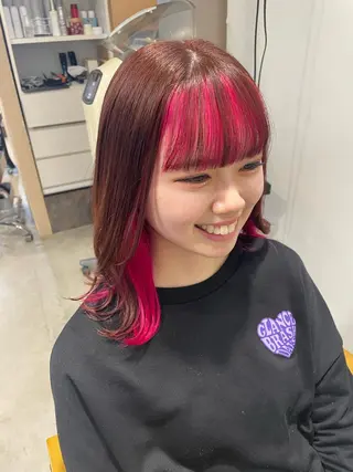 ミディアム カラー チグサ ミウのヘアスタイル