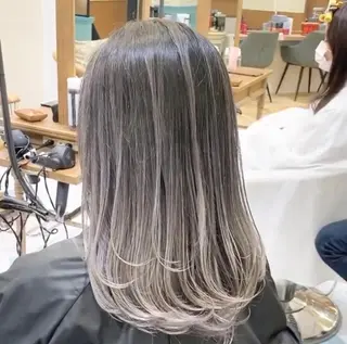 ロング salowin 原宿 aroa所属・韓国／ハッシュカット ／透明感カラー／金野のヘアスタイル