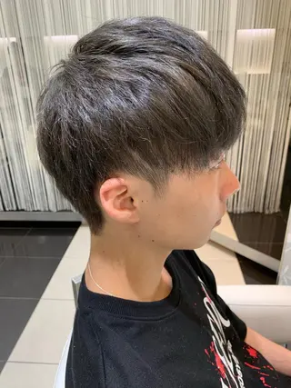 ショート カラー メンズ 赤み消しカラー /透明感カラー 上長のヘアスタイル