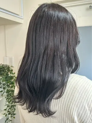 ミディアム カラー コヤナギ ラムのヘアスタイル