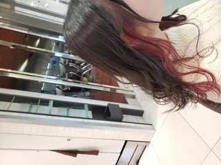 ロング カラー EARTH 池田　雄太のヘアスタイル