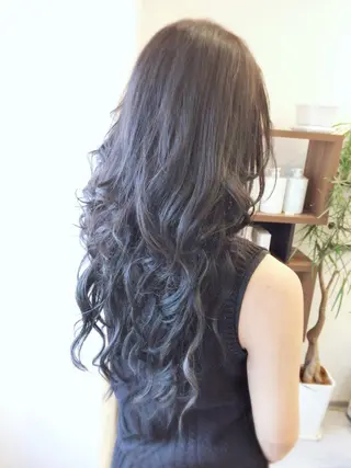 ロング カラー 🍀Moda by Grande🍀のヘアスタイル