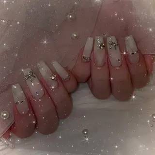ネイル LUANA所属・LUANA ジュリのネイルデザイン