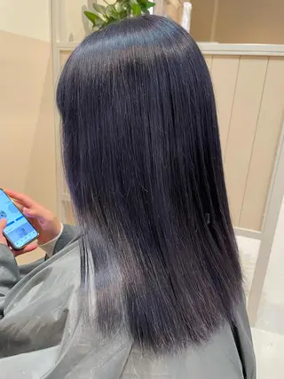 セミロング カラー特化型美容師 保住のヘアスタイル