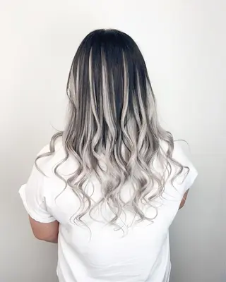 ロング 【KIRA 代表】 TATSUYAのヘアスタイル