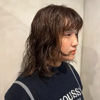 ミディアム パーマ Aust hair Stella新宿所属・Yuki☺︎パーマ レイヤーカットウルフのヘアスタイル