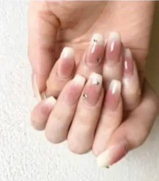 ネイル Salon&School Nail du Marche所属・阿部 美香のネイルデザイン