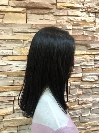 ロング 本多 美羽のヘアスタイル