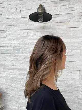 ロング カラー 🌸小掛🌸 豊橋外国人風カラーのヘアスタイル