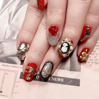 ネイル NOIROUGE所属・NOI ROUGEのネイルデザイン