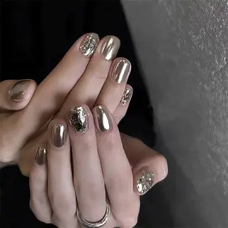 ネイル Alre nail「アルラ」所属・enRich レイリのネイルデザイン