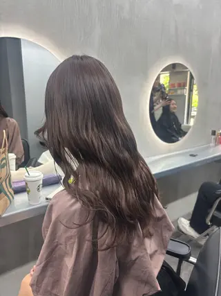 ロング カラー ベージュ/グレージュ 🧸あやか/表参道のヘアスタイル