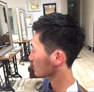 メンズ GO TODAY SHAiRE SALON　下北沢店所属・冨永 志穂の眉毛・アイブロウイメージ