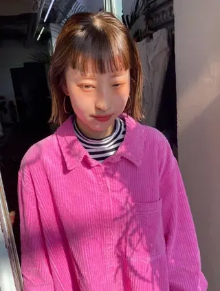 ミディアム カラー qiie ワンカラー ダブルカラーのヘアスタイル