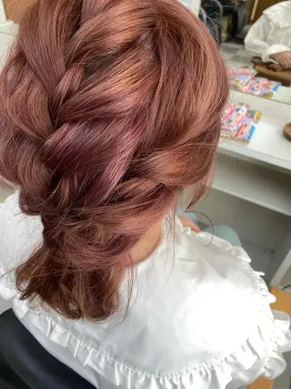 ミディアム 永沼 真依のヘアスタイル