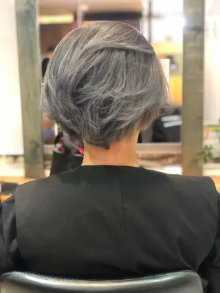 ショート カラー パーマ ヘアアレンジ メンズ キッズ ネイル マツエク・マツパ 一人一人の輝きを 心を込めてのヘアスタイル