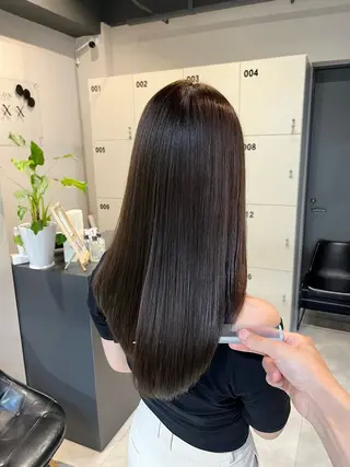 ロング カラー ベージュ/グレージュ 恵比寿/丸山陽平のヘアスタイル