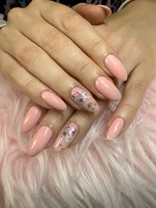 ネイル ベロバ クリスティーナのネイルデザイン