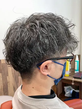 ショート パーマ メンズ 井上 武輝のヘアスタイル