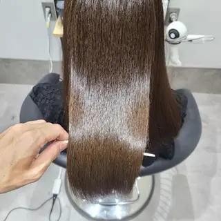 ロング GO TODAYシェアサロン岡山店所属・🎗️髪質改善・美髪 艶髪🥇小西邦生のヘアスタイル