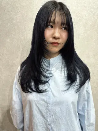 ロング カラー AIRI layer cut hairのヘアスタイル