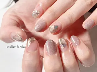 ネイル atelier la vita所属・lavita. mimuraのネイルデザイン