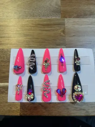 ネイル 川崎 友美のネイルデザイン