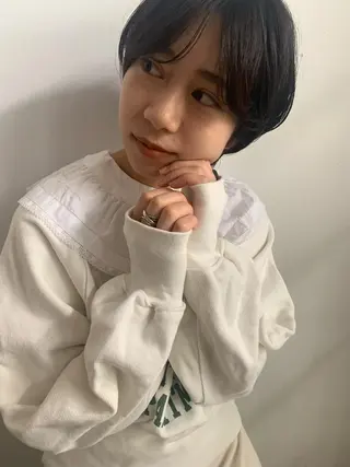ショート ブリーチなしWカラー /地毛風/小林凪沙のヘアスタイル