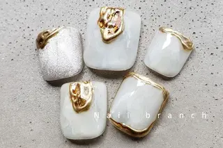 ミディアム カラー パーマ ヘアアレンジ ネイル マツエク・マツパ アイブロウ Nail branchのネイルデザイン