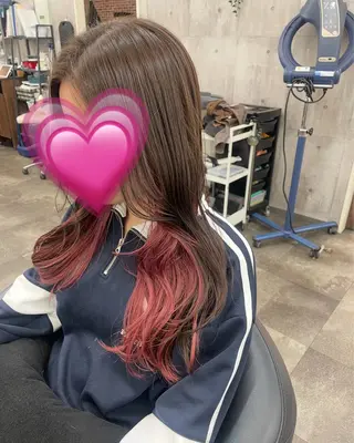 ロング カラー 藤田 麗安のヘアスタイル