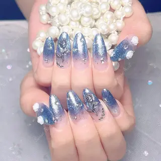 ネイル Kurieitibu 🍬Byu~tīのネイルデザイン